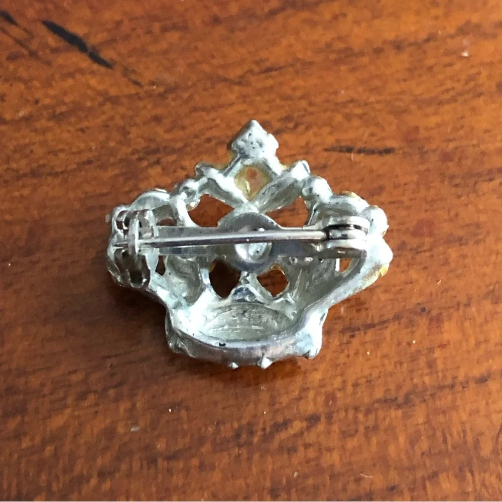 Vintage crown clear rhinestone silver metal mini pin brooch